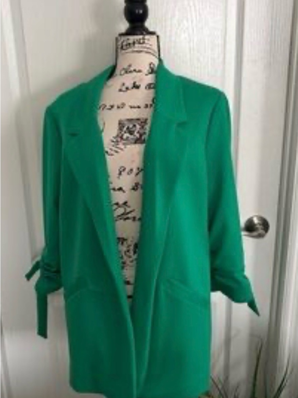 Women's Emerald Open-Front Blazer with Roll-Tab Sleeves